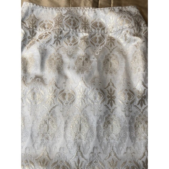 Tahari. Snowbed skirt. - Picture 2 of 8